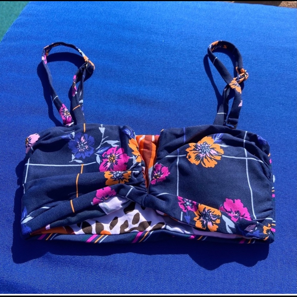 Maaji multicolor reversible bikini top size s